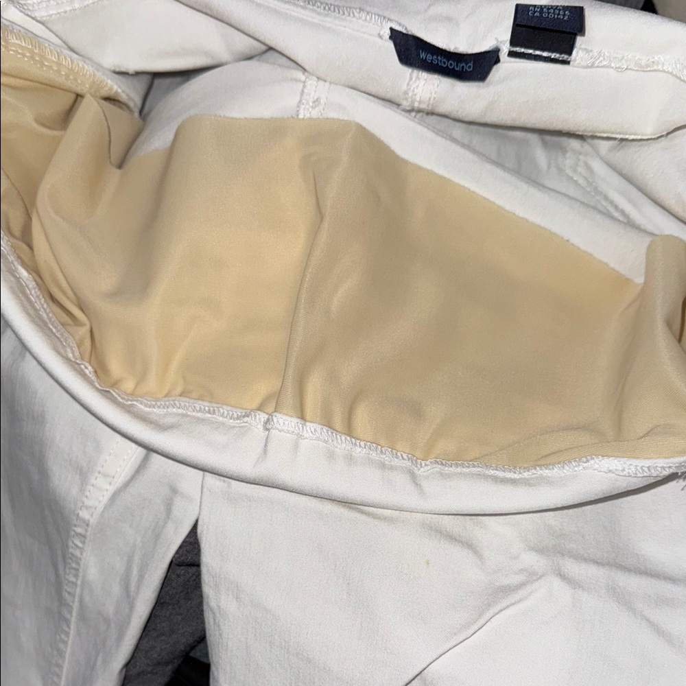 Westbound White Cropped Pants - Picture 5 of 5